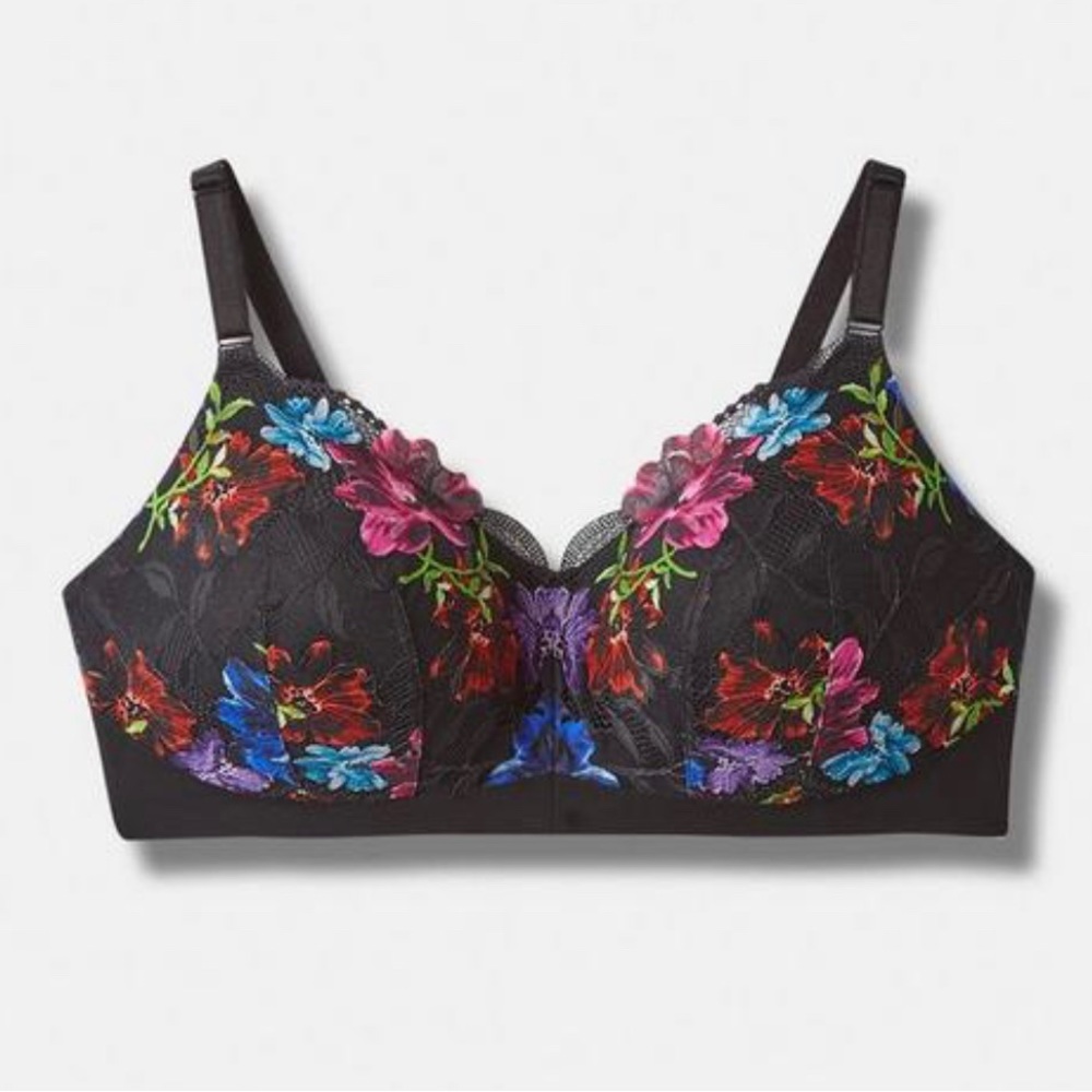 NWT Torrid Wire-free Floral Embroidered Bra